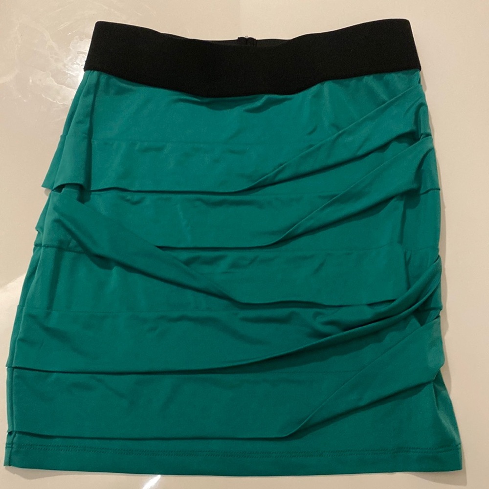 Bcbg skirt